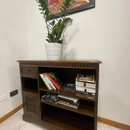 Viale Miramare 31- Delizioso Mini Loft Industrial * トリエステ