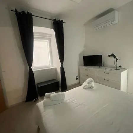 Viale Miramare 31- Delizioso Mini Loft Industrial Appartement *