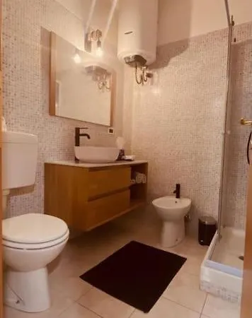 Viale Miramare 31- Delizioso Mini Loft Industrial ترييستي