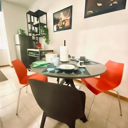 Viale Miramare 31- Delizioso Mini Loft Industrial トリエステ
